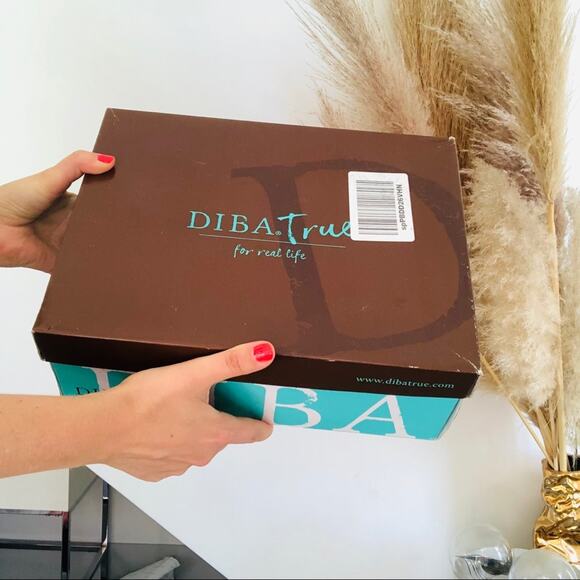 NEW DIBA TRUE Katch Cognac Brown Suede Buckle Zip Ankle Booties Boots 6 Shoes - Picture 6 of 7